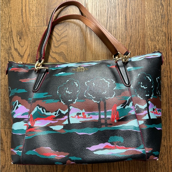 Coach Handbags - Vintage Coach Landscape Tote